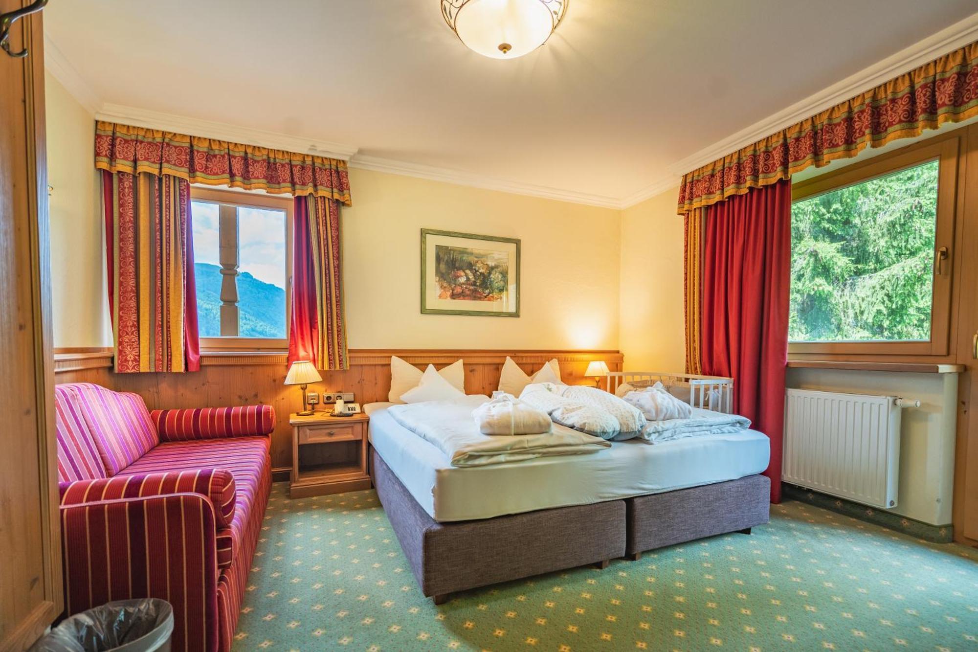 Hotel Babymio Kirchdorf in Tirol Bagian luar foto